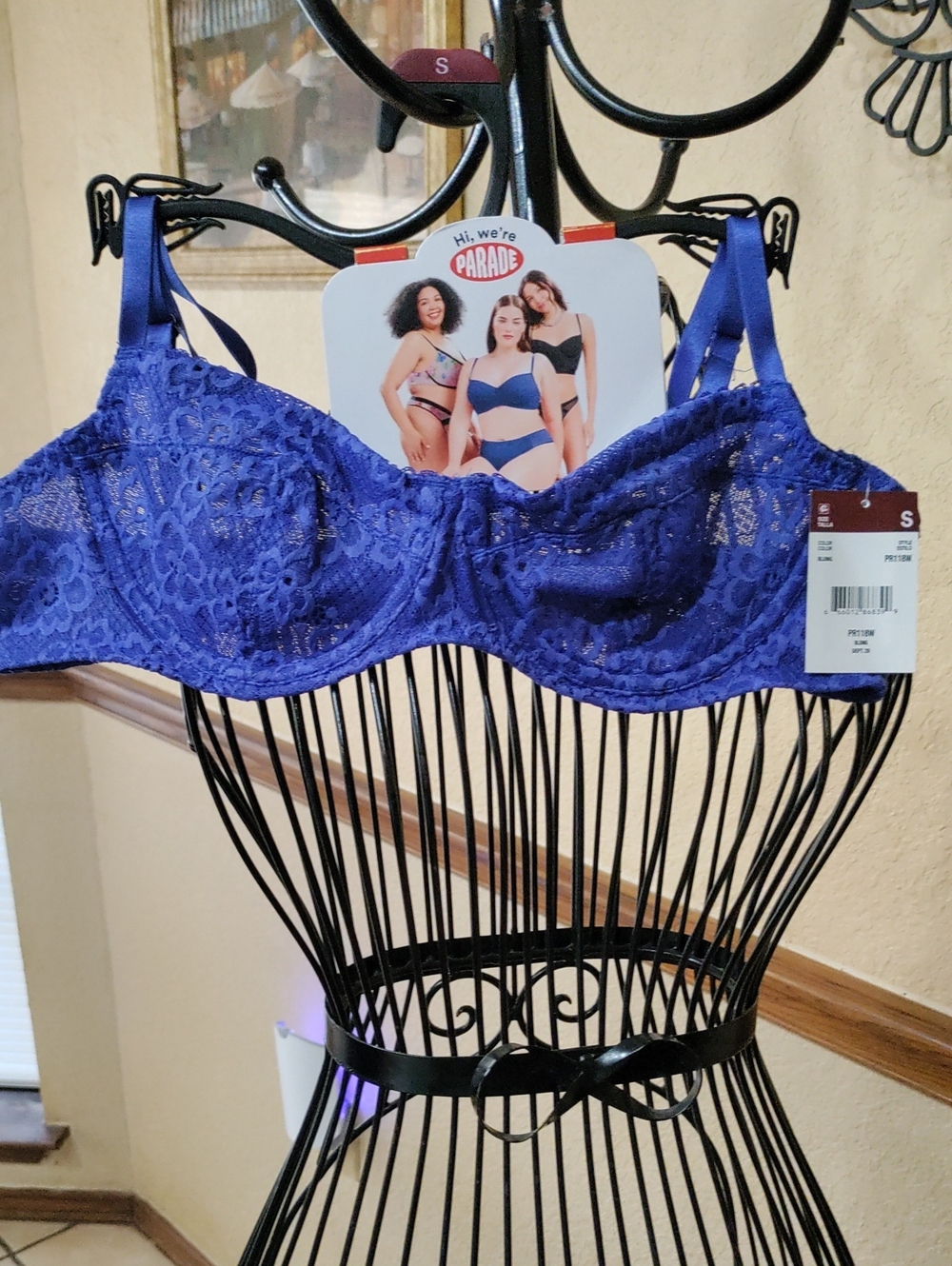 Hi We're Parade Lace Underwire Bra — Vibrant Cobalt